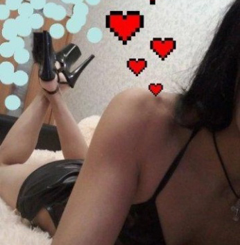 Моя цель - подарить вам незабываемое удовольствие и расслабление. 🌹 Живу я в Москве и готова предложить вам широкий выбор интимных услуг. В моем арсенале массаж, стриптиз, французская классика, ролевые игры и многое другое. 😈 Также могу быть твоей страстной партнершей на свидании или деловом мероприятии. 💼 Я гарантирую полную конфиденциальность и удовлетворение твоих сокровенных желаний. 🔥 Не стесняйся, позвони мне прямо сейчас, и мы воплотим твои фантазии в жизнь! 💋 Фото 100% мои, можешь оценить мою привлекательность еще больше. ❣️ Отзывы моих клиентов - твидо-дело! Доверься мне и получи настоящий сексуальный экстаз! 😍 Каринушка